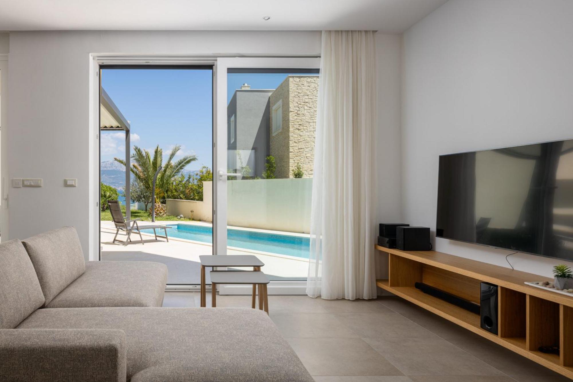 Acadia Beach Villas & Apartments Slatine Bagian luar foto