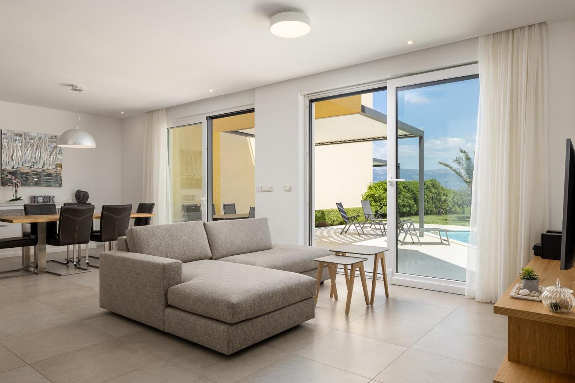 Acadia Beach Villas & Apartments Slatine Bagian luar foto
